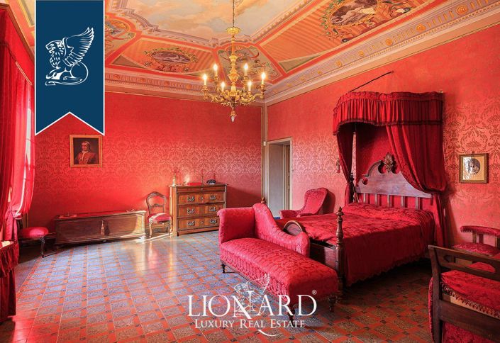 Image No.32-12 Bed Property for sale