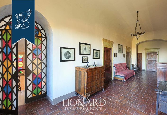 Image No.45-12 Bed Property for sale