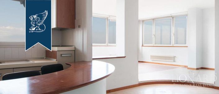 Image No.16-3 Bed Apartment for sale