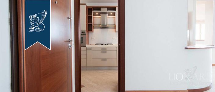 Image No.21-3 Bed Apartment for sale