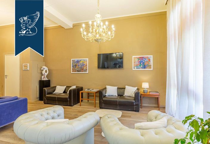 Image No.14-26 Bed Hotel for sale