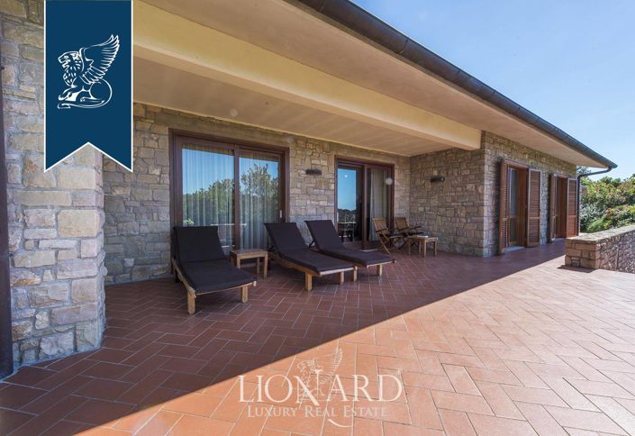 Image No.18-4 Bed Villa for sale