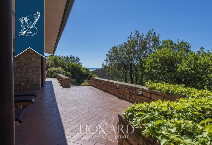 Image No.9-4 Bed Villa for sale