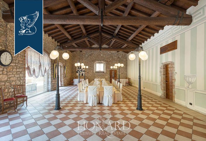 Image No.34-50 Bed Farmhouse for sale