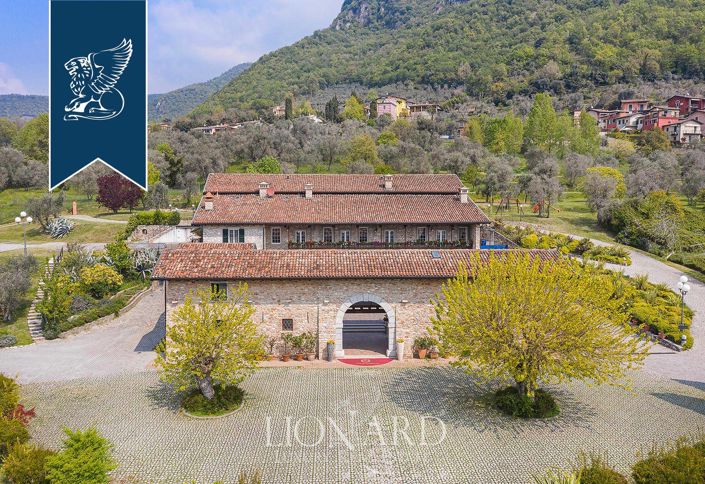 Image No.5-50 Bed Farmhouse for sale