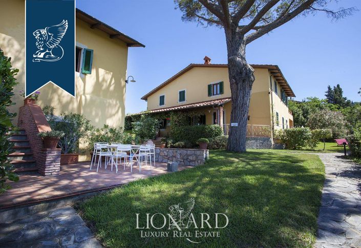 Image No.15-2 Bed Farmhouse for sale