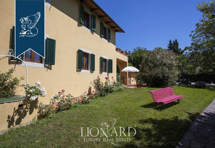 Image No.18-2 Bed Farmhouse for sale