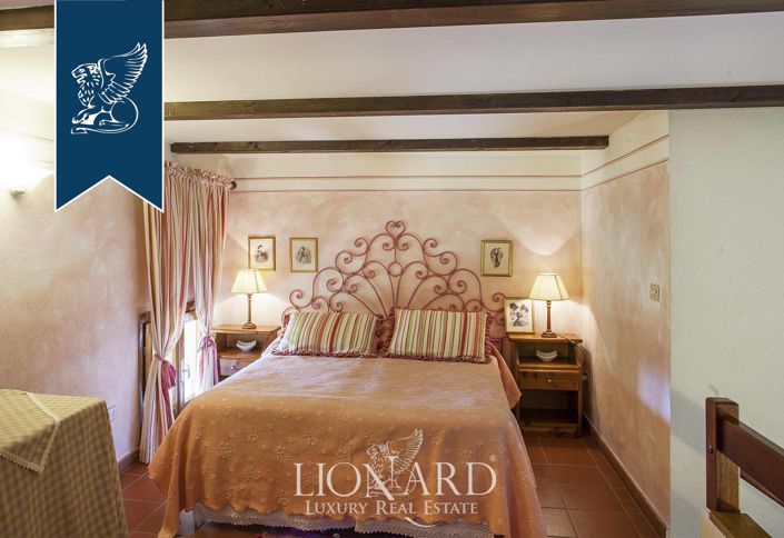 Image No.27-2 Bed Farmhouse for sale