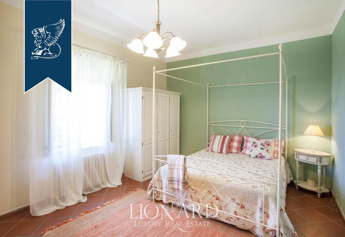 Image No.28-2 Bed Farmhouse for sale