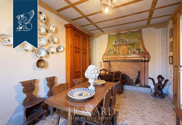 Image No.42-10 Bed Villa for sale