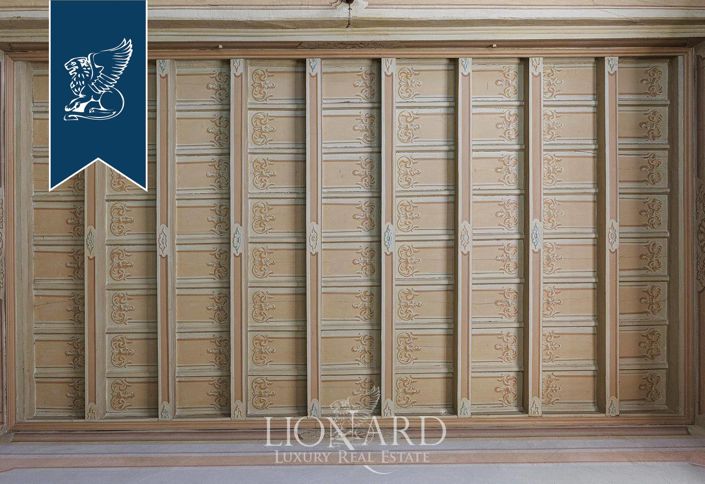 Image No.44-10 Bed Villa for sale