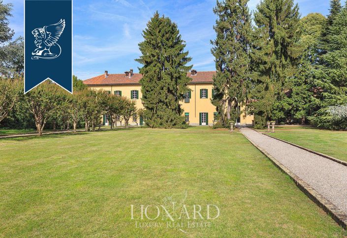 Image No.9-10 Bed Villa for sale