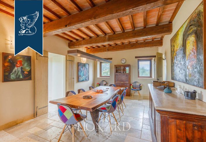 Image No.20-5 Bed Villa for sale