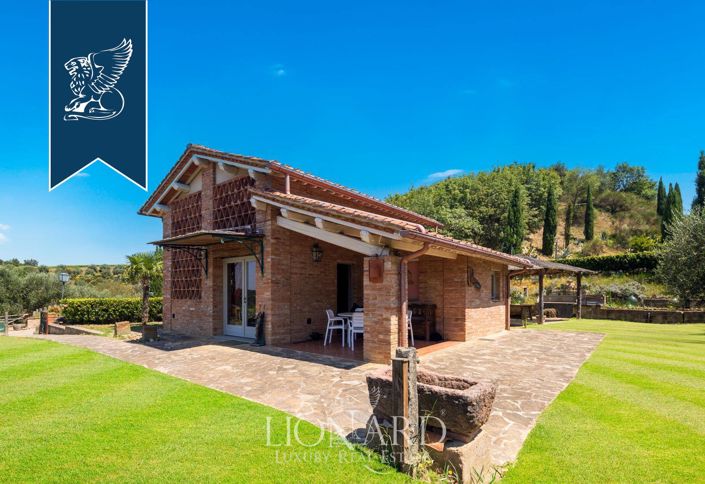 Image No.16-9 Bed Villa for sale