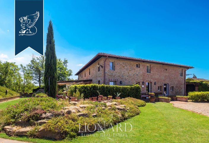 Image No.5-9 Bed Villa for sale