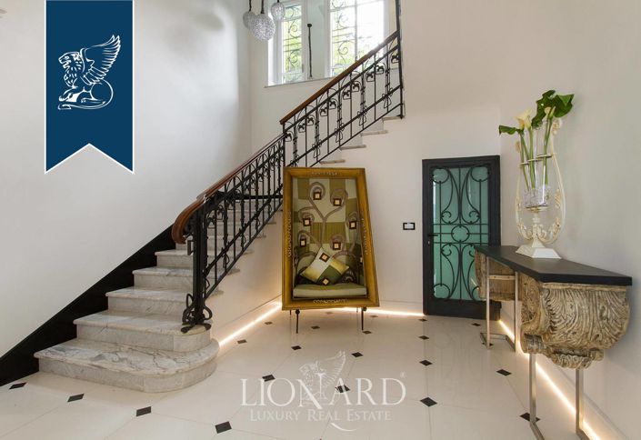 Image No.34-7 Bed Villa for sale