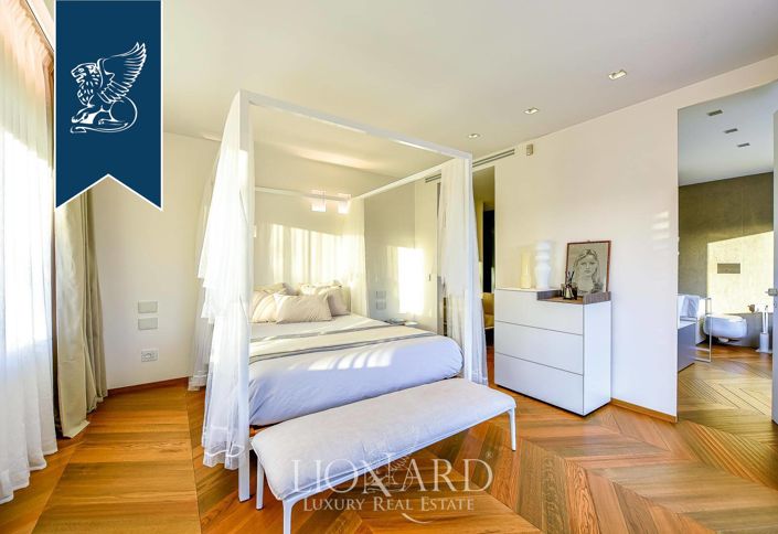 Image No.17-3 Bed Villa for sale