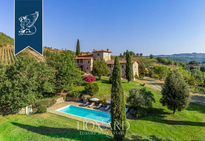 Image No.1-12 Bed Country House for sale