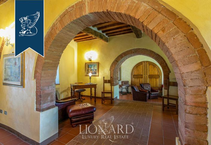 Image No.21-12 Bed Country House for sale