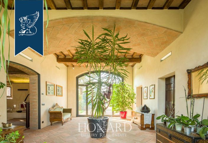 Image No.20-4 Bed Villa for sale