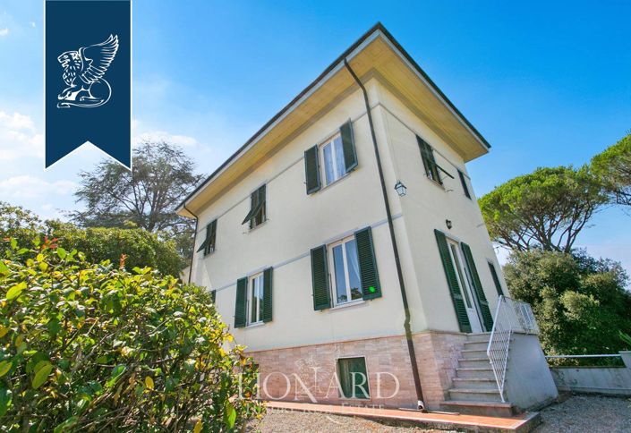 Image No.10-4 Bed Villa for sale