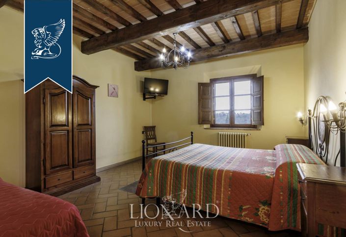 Image No.16-15 Bed Farmhouse for sale