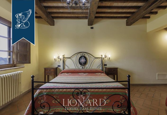 Image No.17-15 Bed Farmhouse for sale