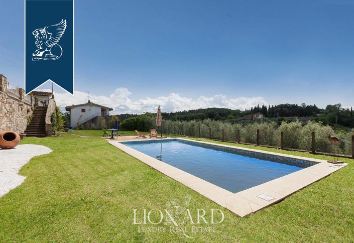 Image No.11-10 Bed Villa for sale