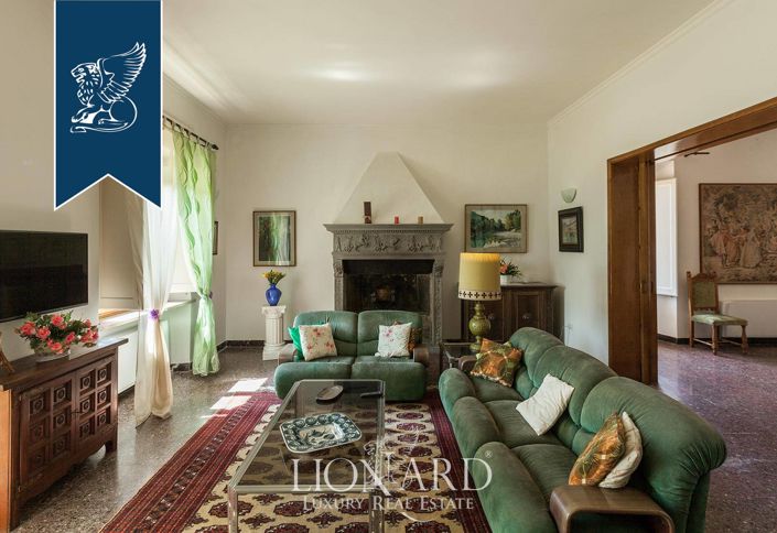 Image No.16-10 Bed Villa for sale