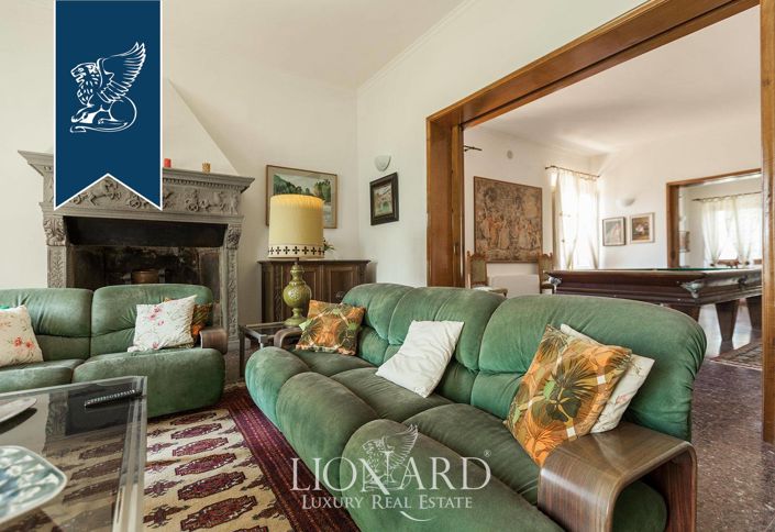 Image No.19-10 Bed Villa for sale