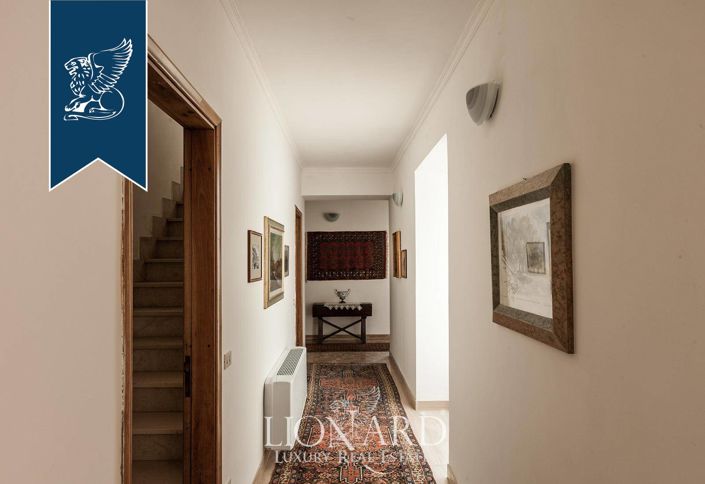 Image No.23-10 Bed Villa for sale