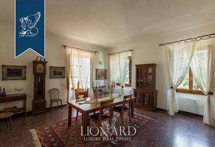 Image No.28-10 Bed Villa for sale