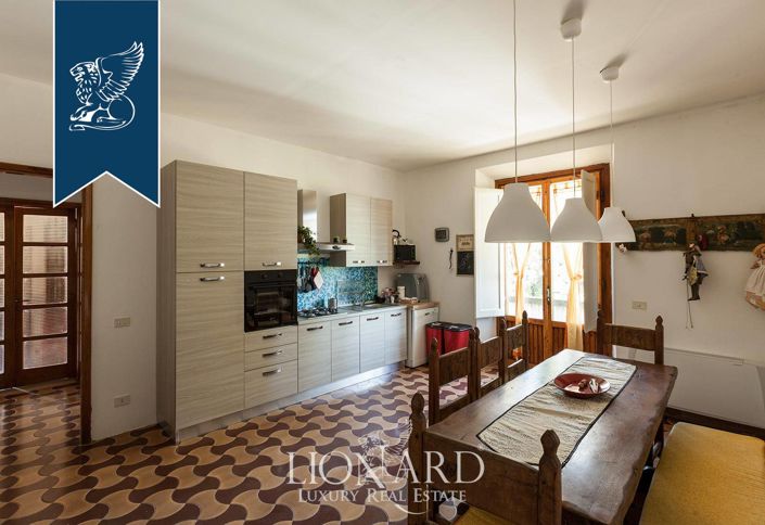 Image No.29-10 Bed Villa for sale