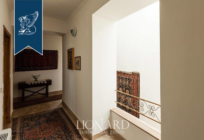 Image No.31-10 Bed Villa for sale