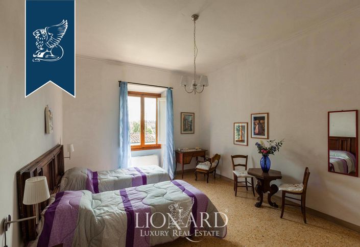 Image No.43-10 Bed Villa for sale