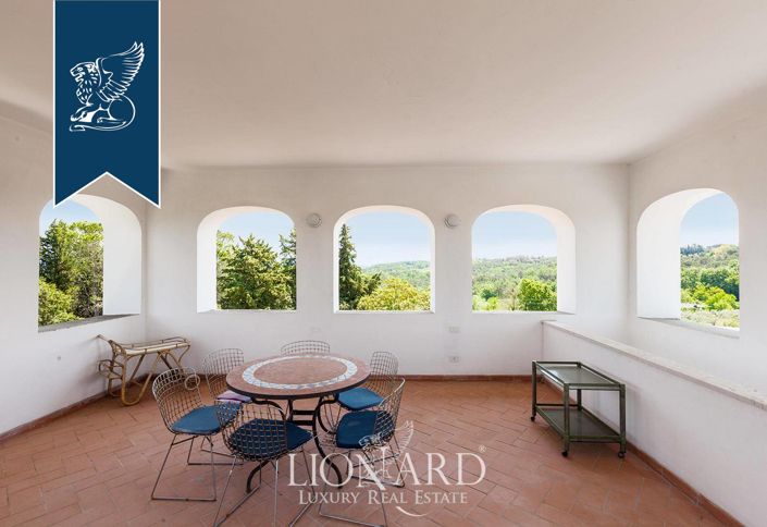 Image No.45-10 Bed Villa for sale