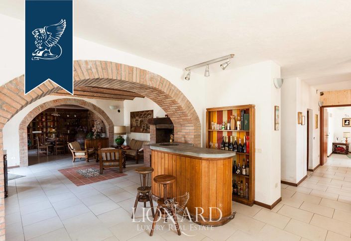 Image No.47-10 Bed Villa for sale