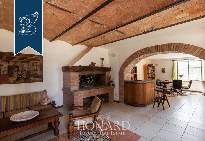 Image No.48-10 Bed Villa for sale