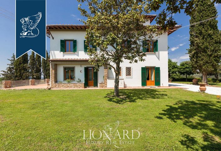 Image No.7-10 Bed Villa for sale