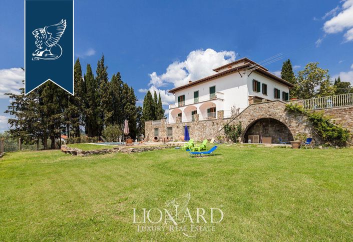 Image No.8-10 Bed Villa for sale