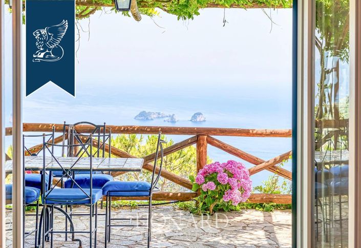 Image No.17-7 Bed Villa for sale