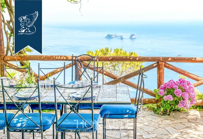 Image No.3-7 Bed Villa for sale