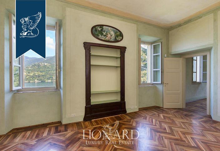 Image No.29-12 Bed Villa for sale