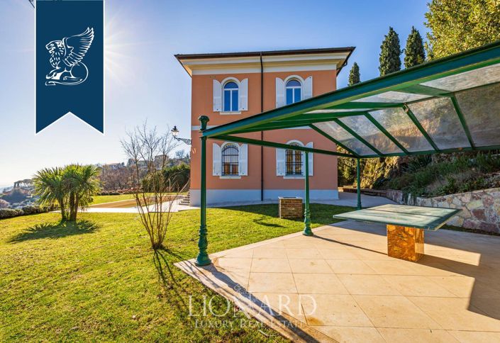 Image No.25-5 Bed Villa for sale