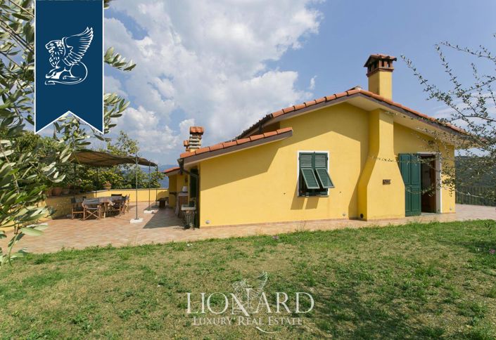 Image No.12-3 Bed Villa for sale