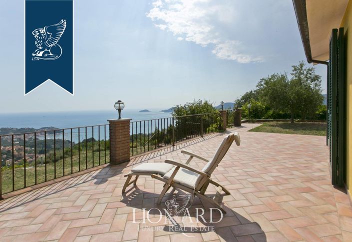 Image No.18-3 Bed Villa for sale