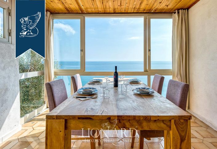 Image No.11-9 Bed Hotel for sale