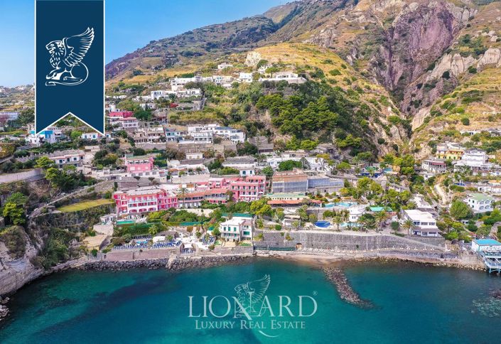 Image No.5-9 Bed Hotel for sale