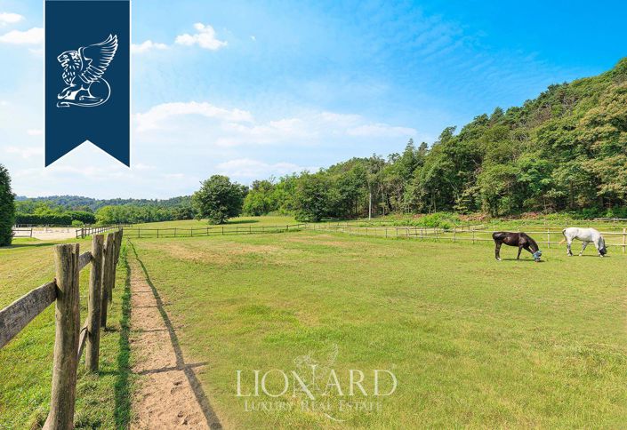 Image No.13-13 Bed Farmhouse for sale