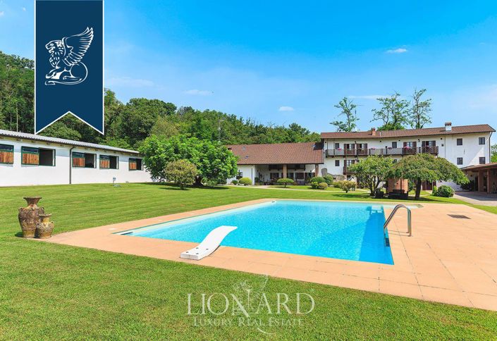 Image No.2-13 Bed Farmhouse for sale